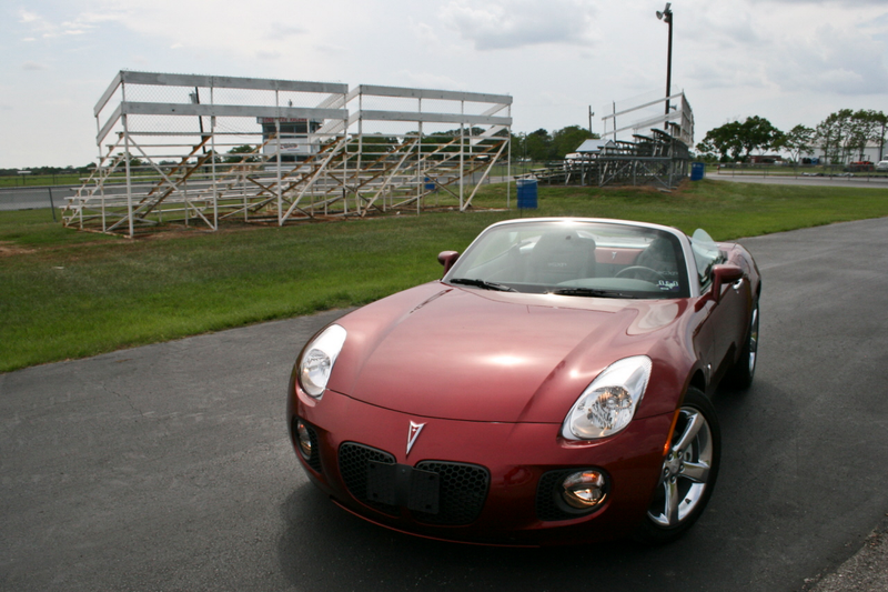 Illustration for article titled 2009 Pontiac Solstice GXP: Last Drive
